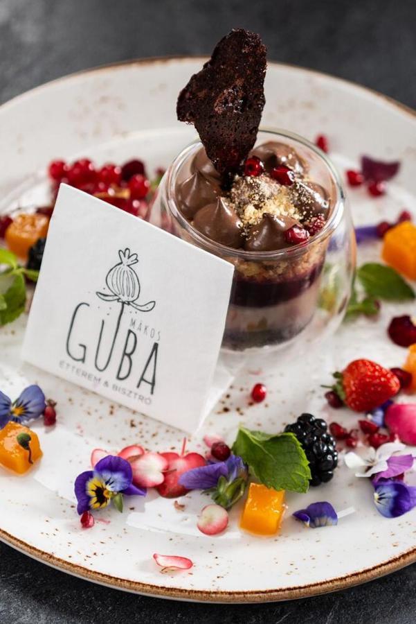 Guba Vendégház Gyorujbarat Exterior foto