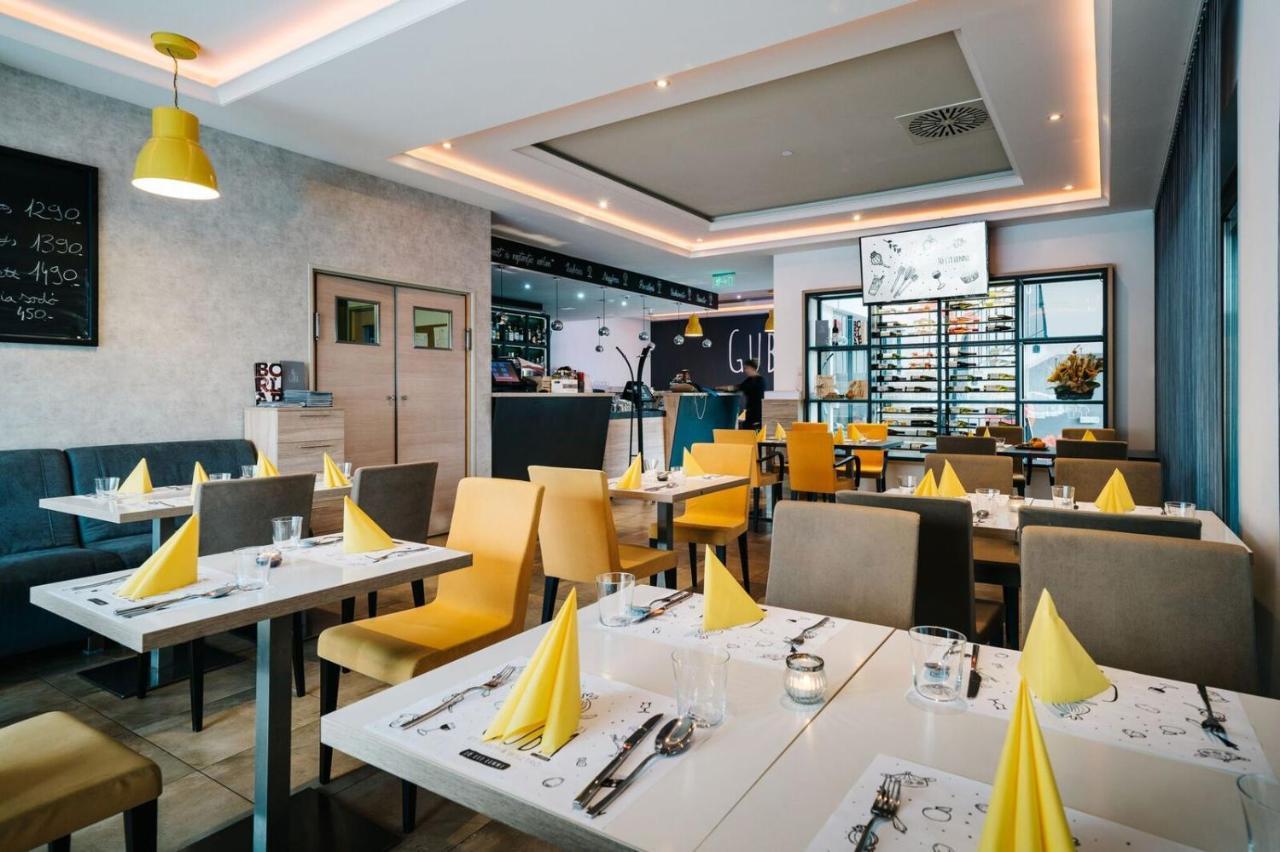 Guba Vendégház Gyorujbarat Exterior foto